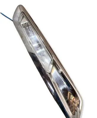 BMW 5 F10 F11 Front fender indicator light 7154167 7154169