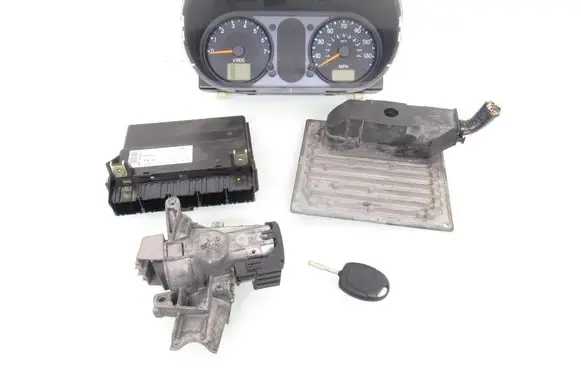 Ford Fiesta Engine control unit/module ECU S118107004D 3S6112A650CB 2S6T15K600DF