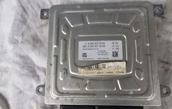 Mercedes-Benz A W177 Engine control unit/module ECU A2829003300