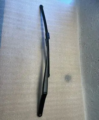 Volkswagen PASSAT B6 Front wiper blade arm 3C1955409C