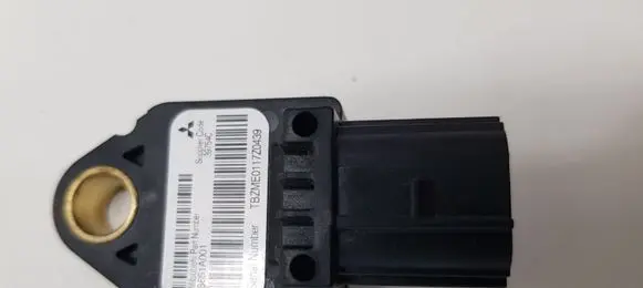 Peugeot 4007 Airbag deployment crash/impact sensor 8651A001