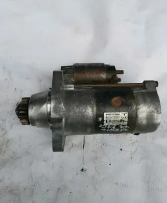 Nissan X-Trail T30 Starter motor 233008H801