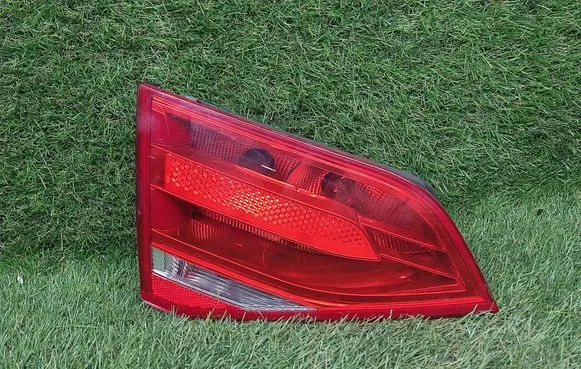 Audi A4 S4 B8 8K Tailgate rear/tail lights 8K5945093E