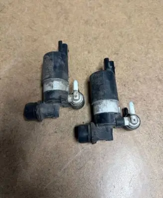 Renault Scenic III - Grand scenic III Windscreen/windshield washer pump 8200031805 8200184555 7700430078