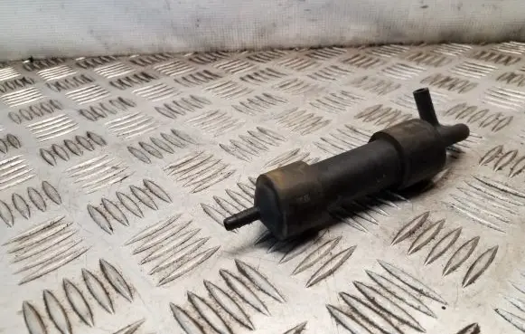 Vacuum air tank