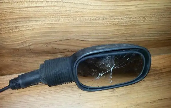 Ford Ka Front door electric wing mirror e9010113