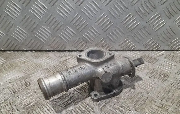 Thermostat/thermostat housing