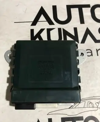 Lexus IS 220D-250-350 Door control unit/module 8943053030 1233006970