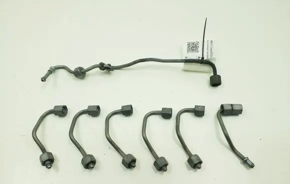 Mercedes-Benz S W222 Fuel injector supply line/pipe 