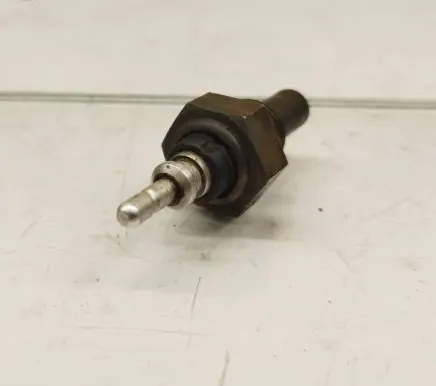 Mercedes-Benz 190 W201 Coolant temperature sensor 0055421017