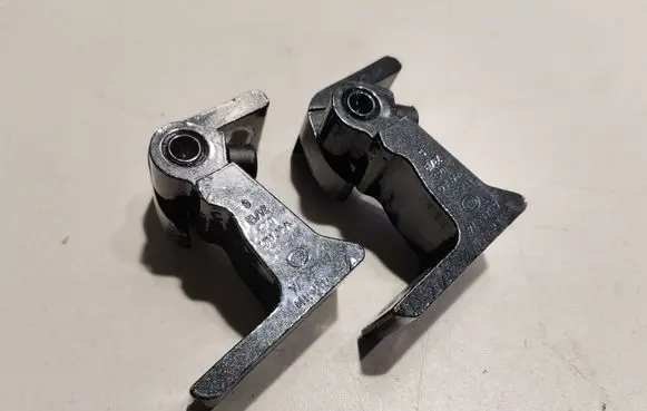 Porsche Macan (95B) Front door upper hinge 4608314010