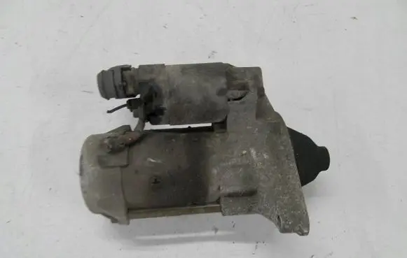 Toyota Yaris Verso Starter motor 