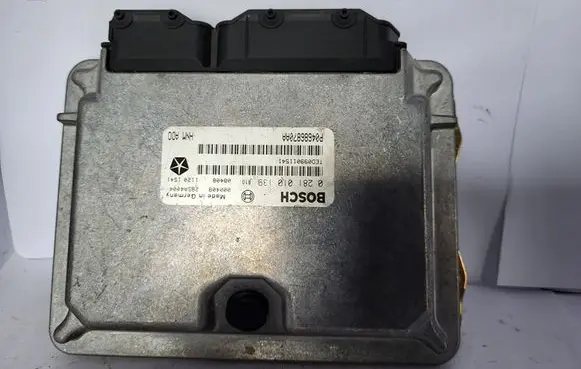 Chrysler Voyager Engine control unit/module P04686870AA 28SA4004
