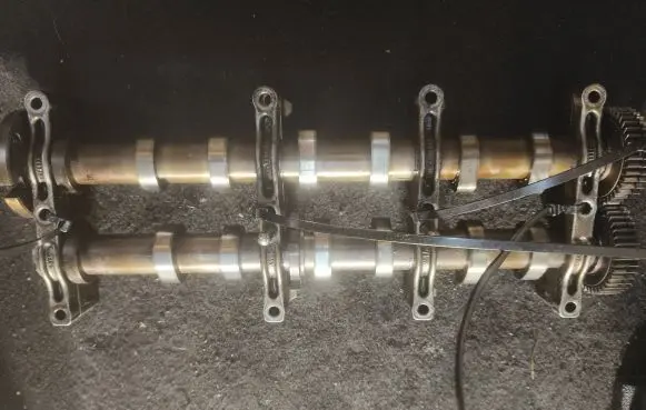 Audi A6 C7 Camshaft 059109021es 059109022ct