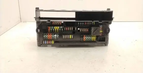 BMW 5 F10 F11 Fuse module 9252815 17033442E 03260782