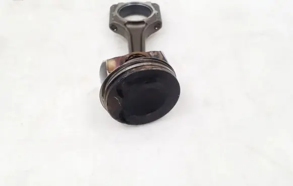 Audi A4 S4 B8 8K Piston with connecting rod