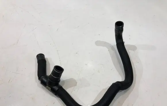 Peugeot 807 Engine coolant pipe/hose