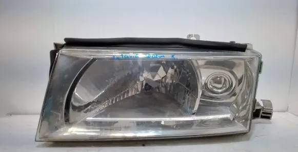 Skoda Octavia Mk1 (1U) Headlight/headlamp 1U2941015B