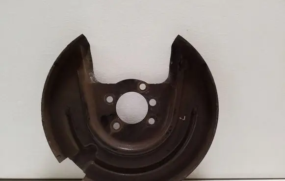 Skoda Octavia Mk3 (5E) Rear brake disc plate dust cover 5Q0615611M