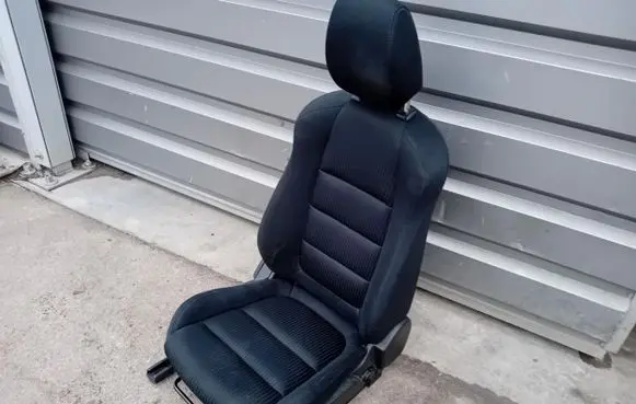 Mazda 6 Front passenger seat 