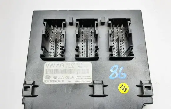 Skoda Superb B6 (3T) Comfort/convenience module 1K0937086AA