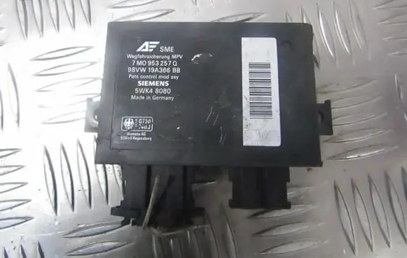 Volkswagen Sharan Immobilizer control unit/module 7M0953257Q 98VW19A366BB