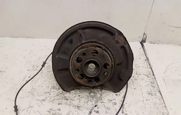 Mercedes-Benz CLS C219 Rear wheel hub spindle/knuckle 
