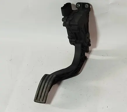 Ford Fusion Accelerator throttle pedal 6PV00856700 2S619F836AA 1141703