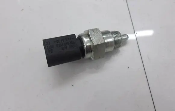 Skoda Fabia Mk1 (6Y) Sensor 047906433
