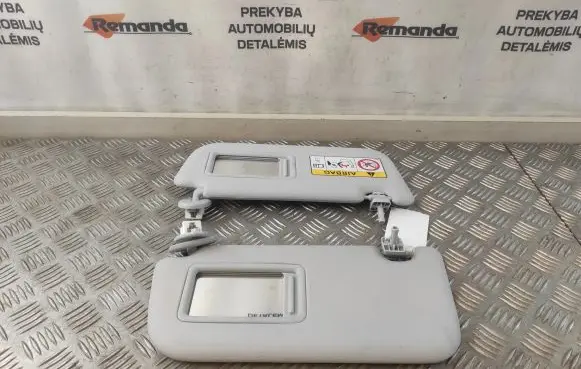 Toyota Prius (XW50) Sun visor TW23281010