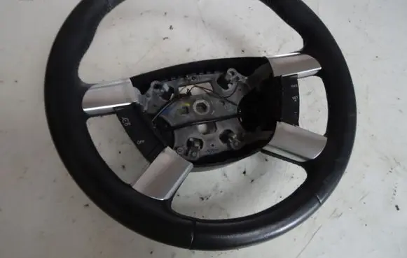 Ford Kuga I Steering wheel