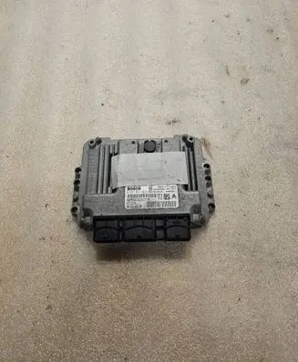 Citroen C4 I Engine control unit/module 9653958980 9659342280 0281011863