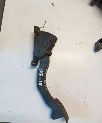 Volvo V50 Accelerator throttle pedal 6PV00864103
