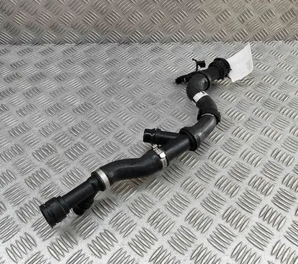 BMW 5 G60 Engine coolant pipe/hose 9886636