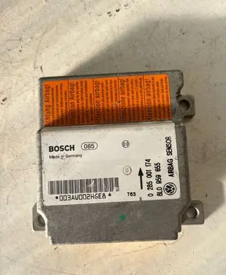 Volkswagen PASSAT B5.5 Airbag control unit/module 8L0959655 0285001174