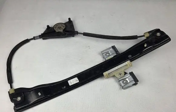 Skoda Citigo Front door electric window regulator 1S3837462A