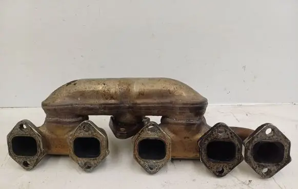 Audi A8 S8 D3 4E Exhaust manifold 057253034L