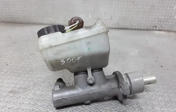 Peugeot 406 Master brake cylinder L481376