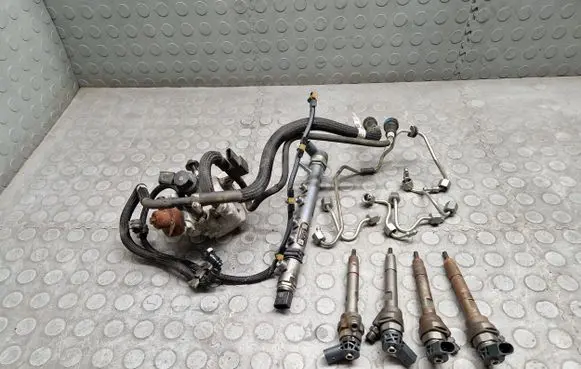 BMW X3 F25 Fuel injection system set 7810696 7809128 7810702