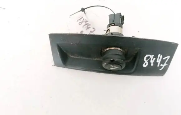Volvo V50 Cigarette lighter 33883M