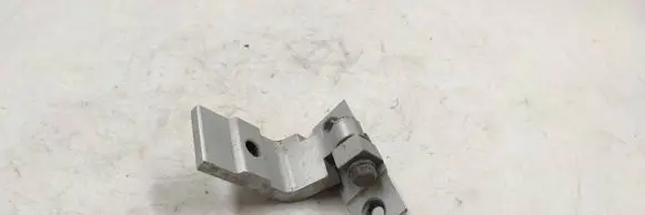 BMW 5 E60 E61 Rear door lower hinge 7068090