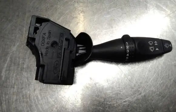 Ford Mondeo Mk III Wiper control stalk 1S7117A553DD