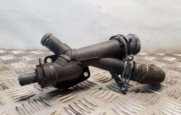 Skoda Superb B6 (3T) Engine coolant pipe/hose 03L121131AA