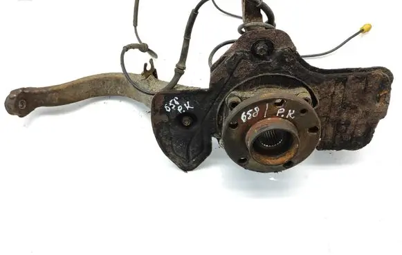 Alfa Romeo 147 Front wheel hub spindle knuckle