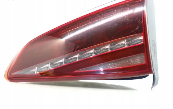 Volkswagen Golf VII Rear/tail lights 5G0945308E