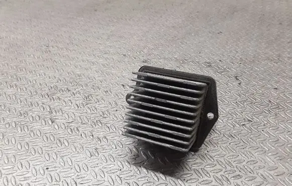Mitsubishi Lancer VIII Heater blower motor/fan resistor