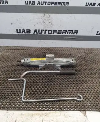 Toyota Avensis T250 Lift Jack 0911102040