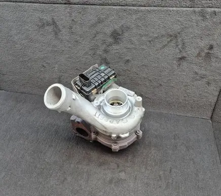 Audi A5 8T 8F Turbo GTB1756VK 059145721B 059145721G