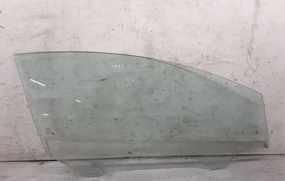 Ford Fiesta Front door window/glass (coupe) 
