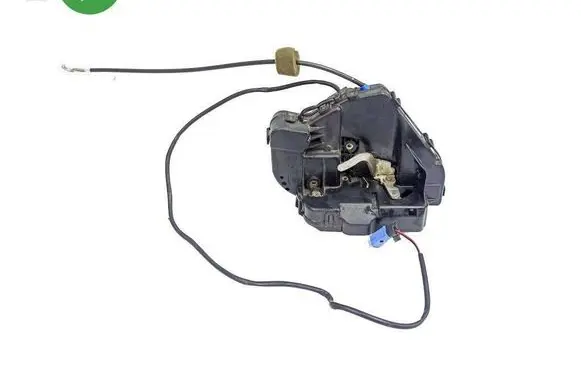 Mercedes-Benz CLS C219 Rear door lock 2197300135 39656001